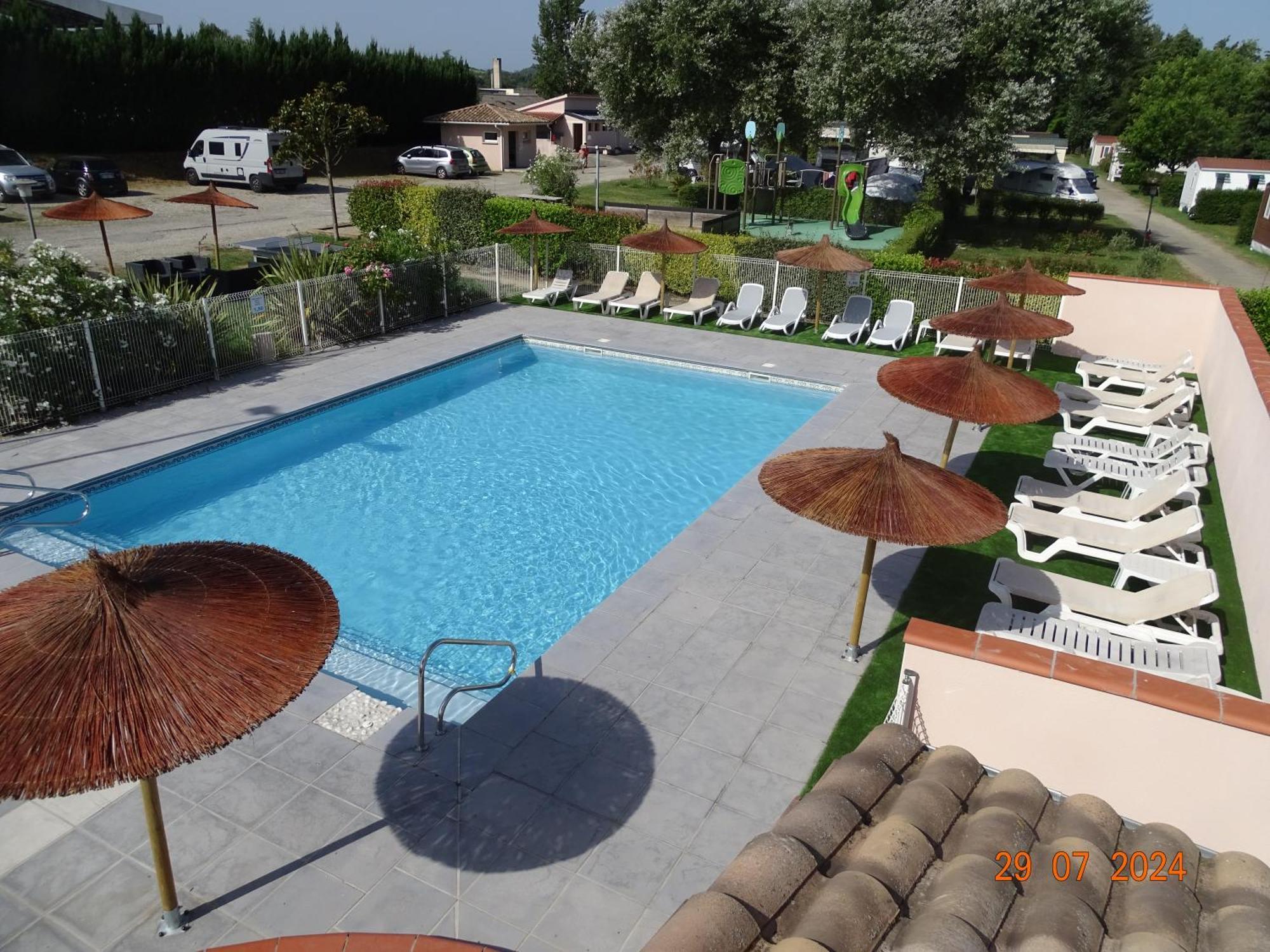 Hotel Camping Les Nysades Mirepoix  Esterno foto