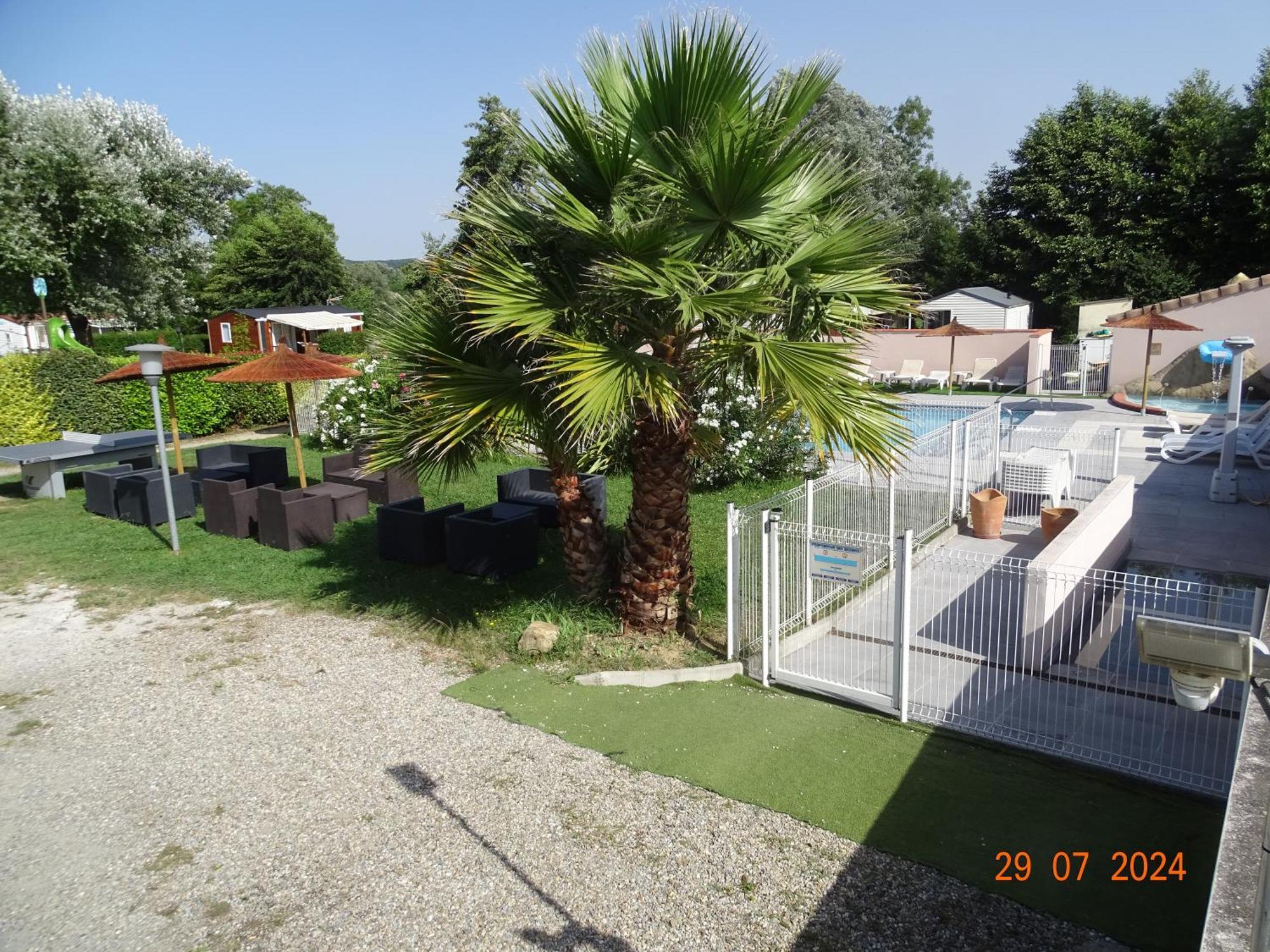 Hotel Camping Les Nysades Mirepoix  Esterno foto